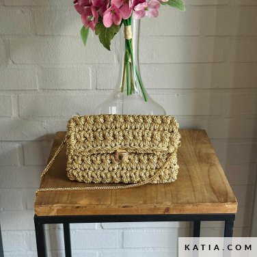 Alternative view of Katia Wow Paparazzi